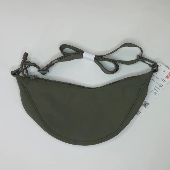 Uniqlo Round Ultra Mini Bag DARK GREEN - NWT - Picture 3 of 3